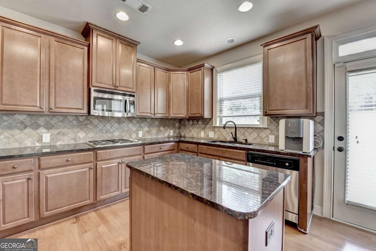 1370 Sunnys Halo Drive Suwanee - 20