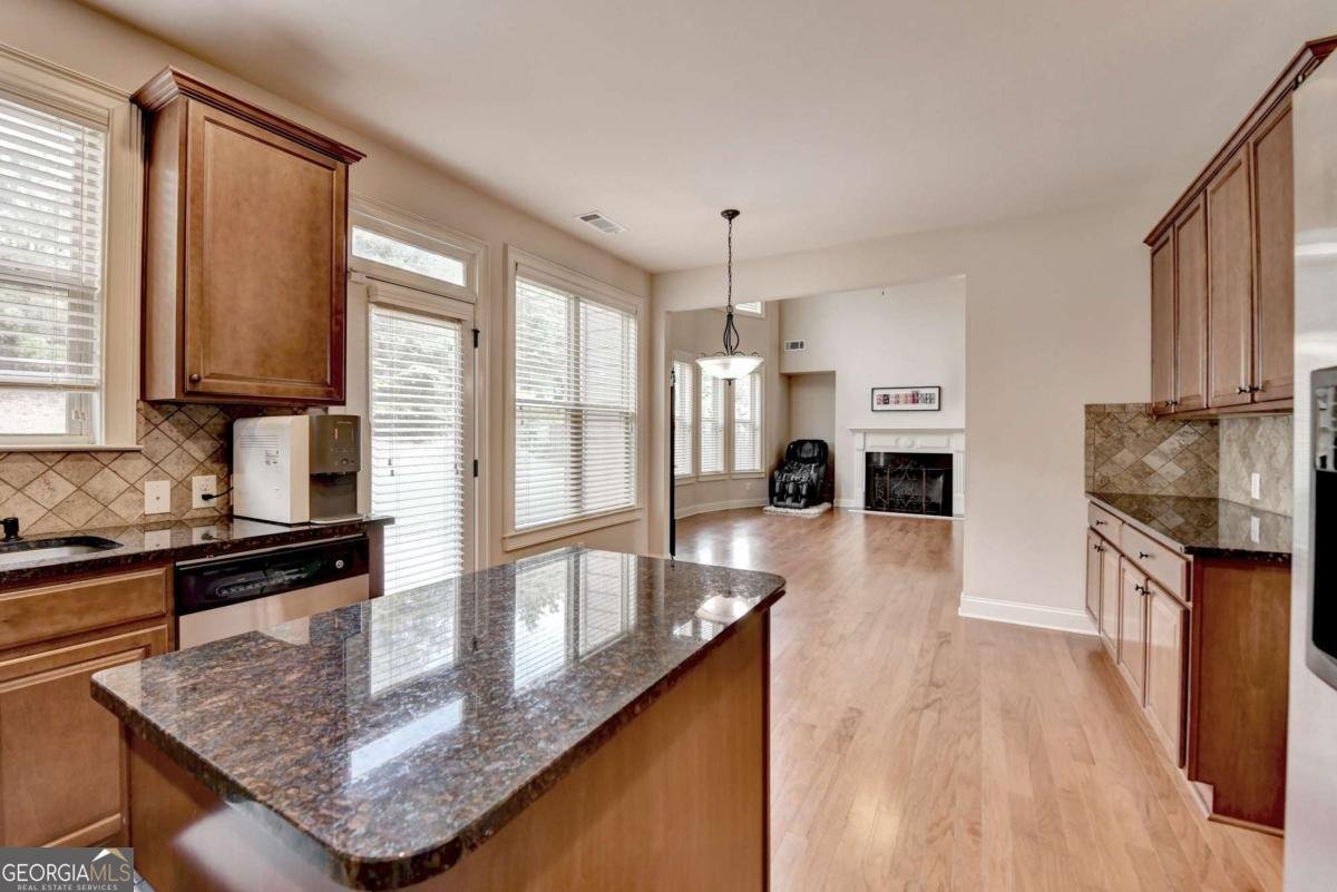 1370 Sunnys Halo Drive Suwanee - 22
