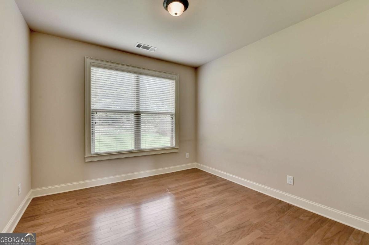 1370 Sunnys Halo Drive Suwanee - 24