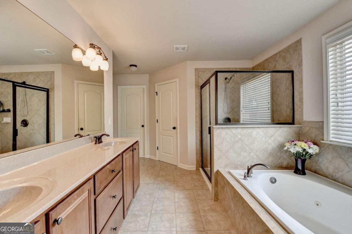 1370 Sunnys Halo Drive Suwanee - 34