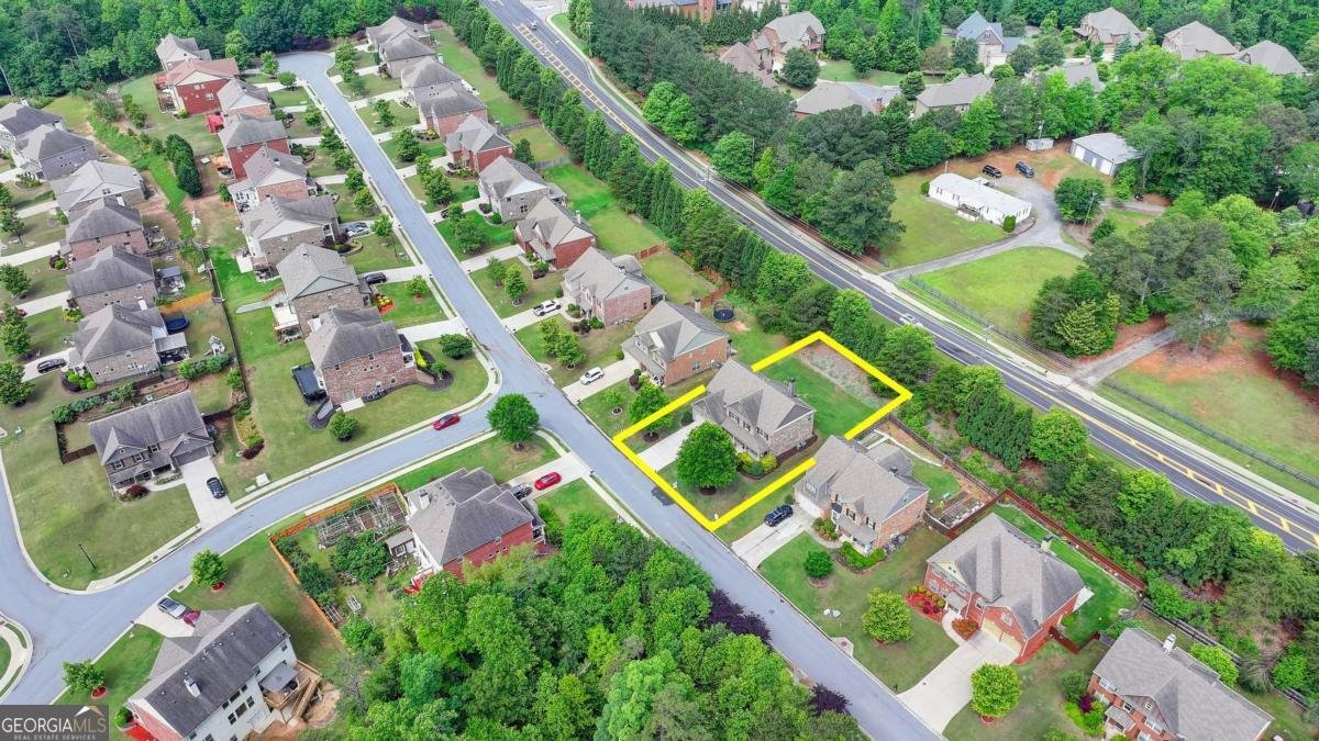 1370 Sunnys Halo Drive Suwanee - 55