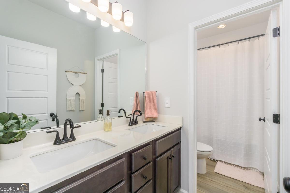 5351 Fox Den Road Oakwood - 22