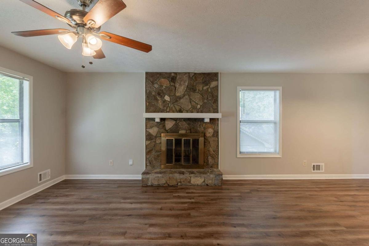 6015 Sumit Court Kennesaw - 2