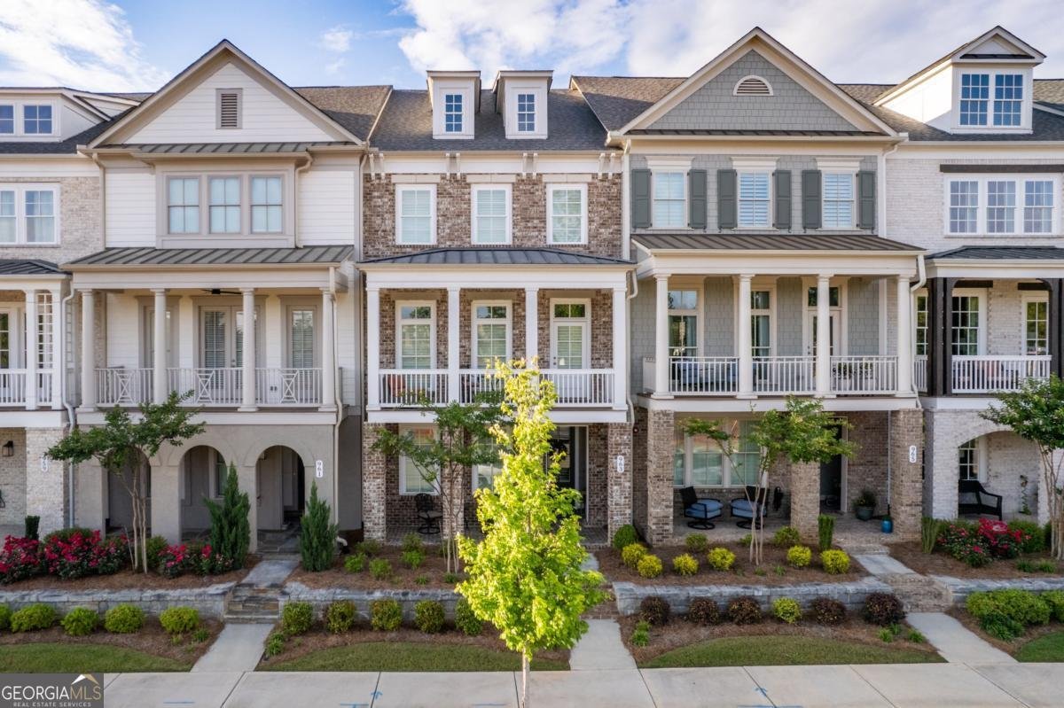 963 South on main Drive Woodstock - 2