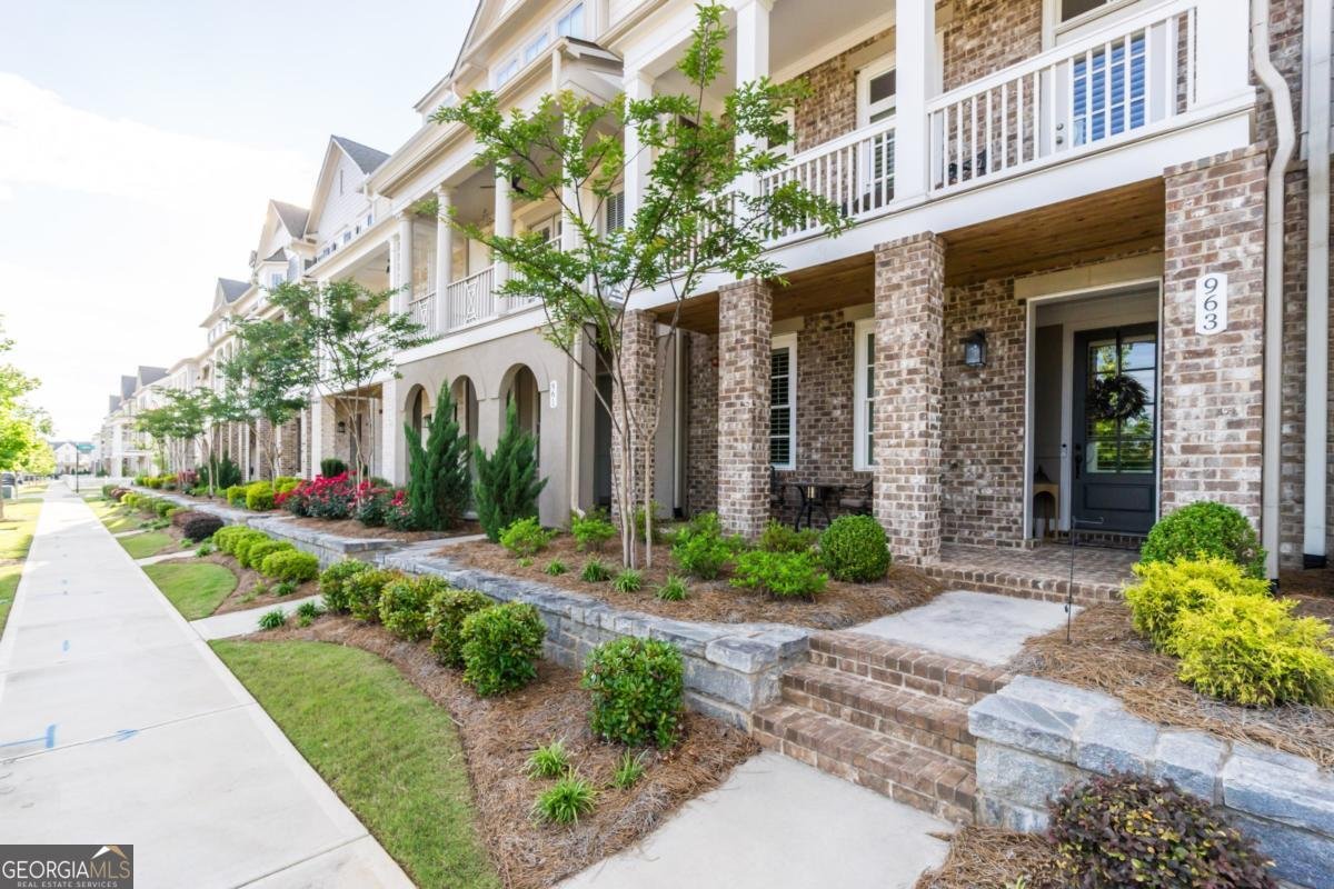 963 South on main Drive Woodstock - 3