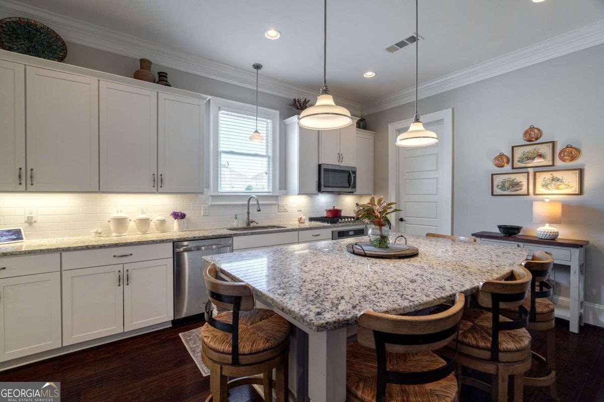 1280 Greenleffe Circle Statham - 8