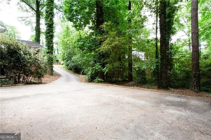 2620 Clairmont Road Atlanta - 13