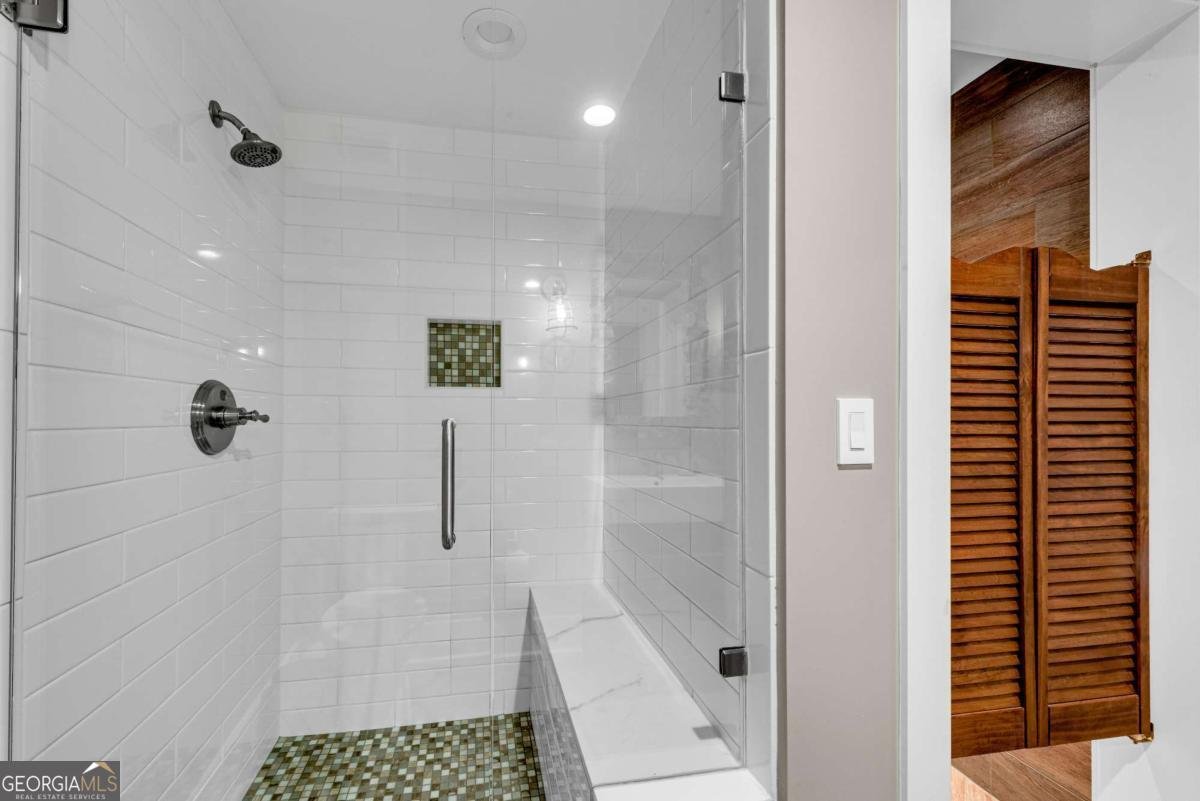 212 Fernwood Place Woodstock - 94