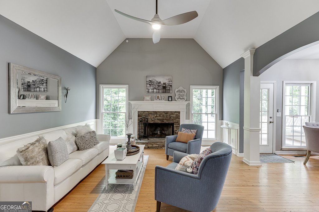 1045 Legacy Walk Woodstock - 8