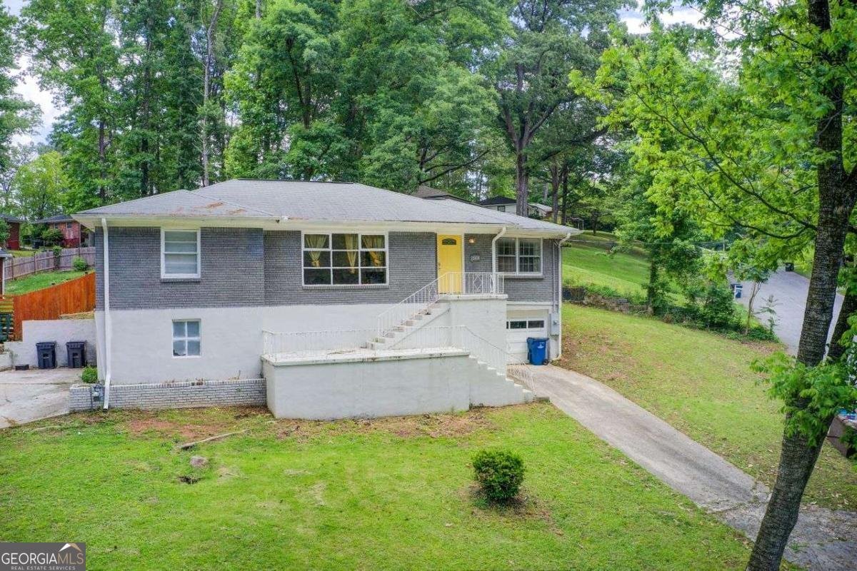 2564 RIGGS Drive East Point - 32