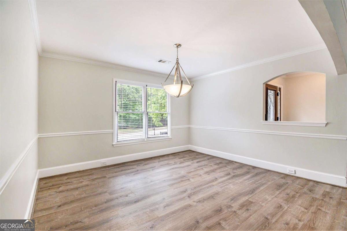 703 Kirkwood Circle Woodstock - 10
