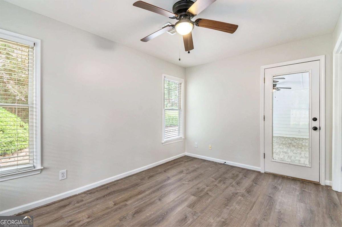703 Kirkwood Circle Woodstock - 20