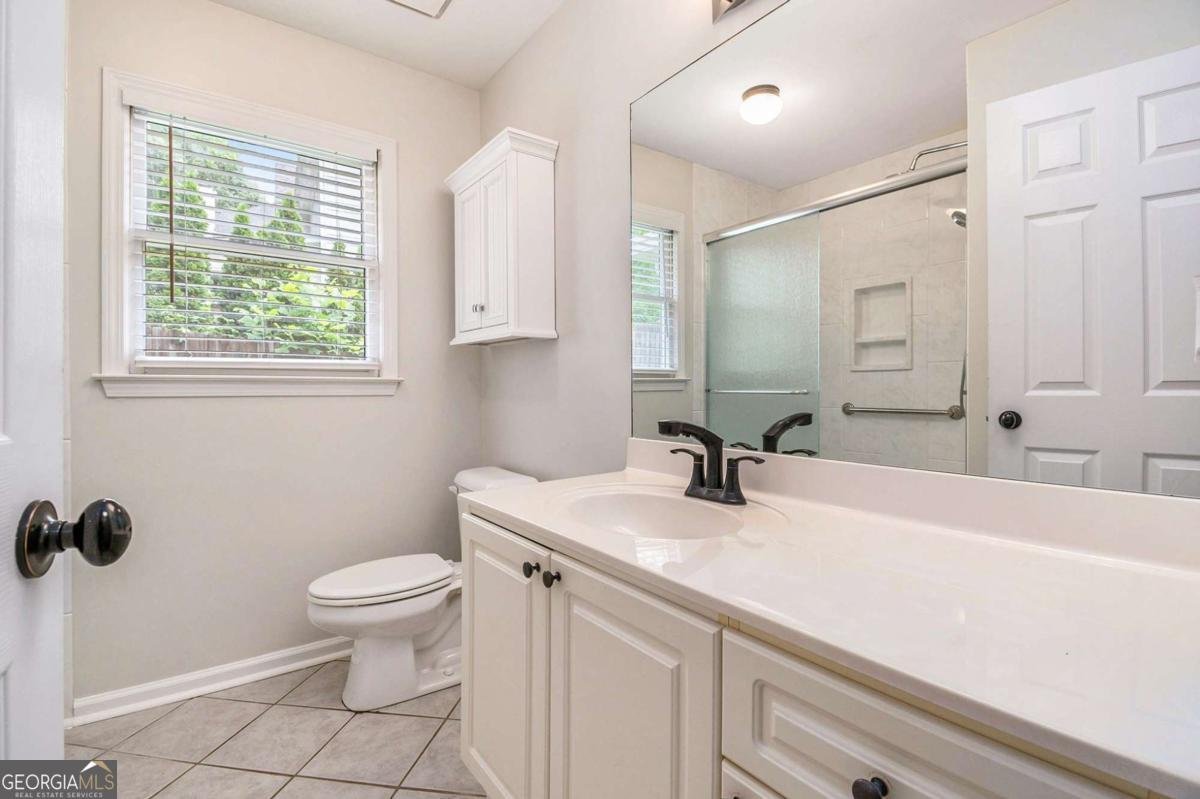 703 Kirkwood Circle Woodstock - 27