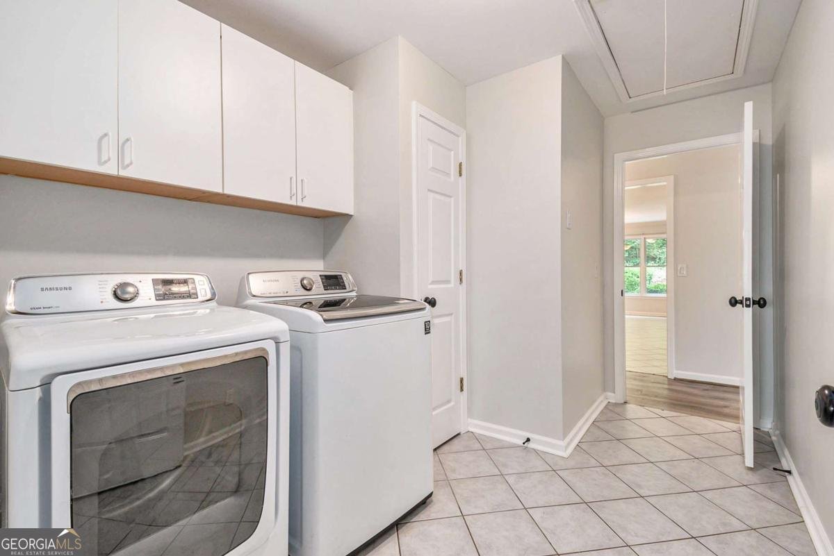 703 Kirkwood Circle Woodstock - 28