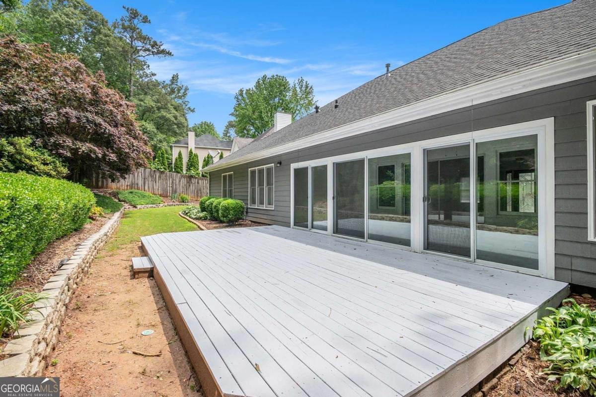 703 Kirkwood Circle Woodstock - 29