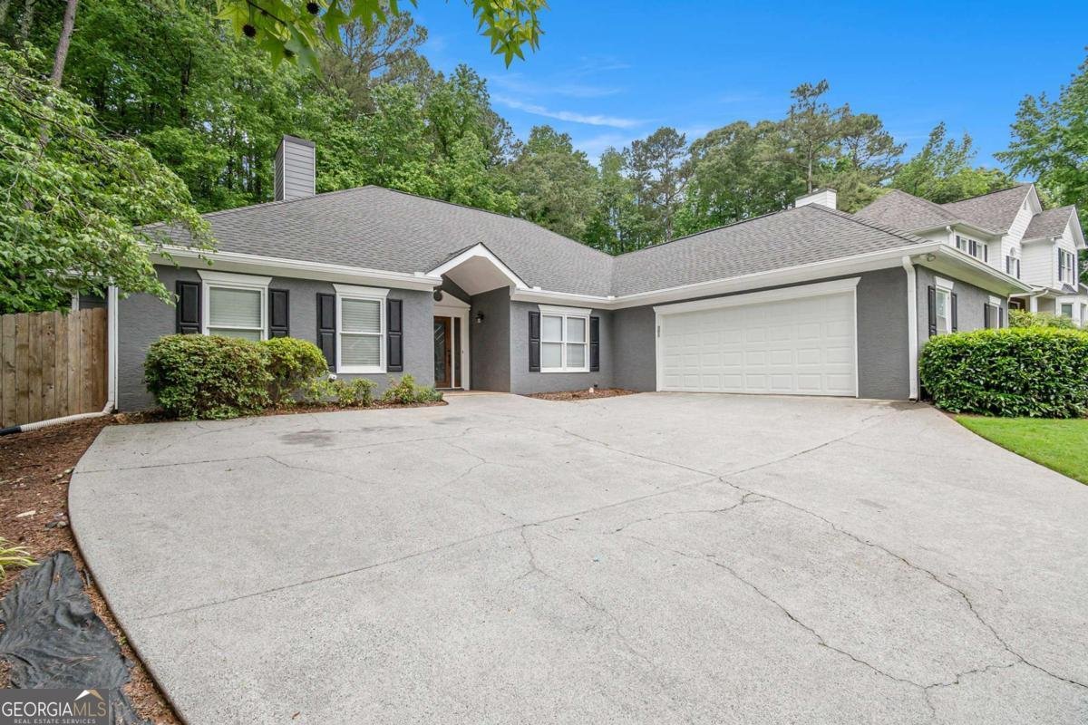 703 Kirkwood Circle Woodstock - 3