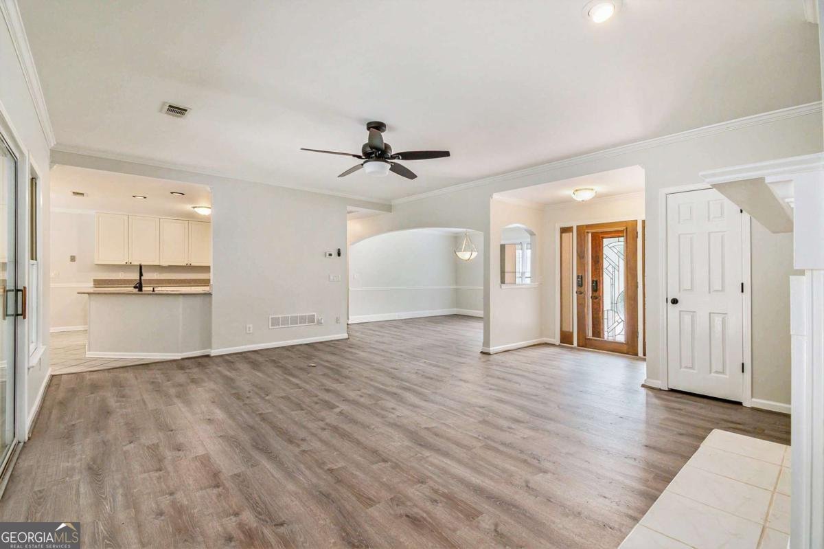703 Kirkwood Circle Woodstock - 5