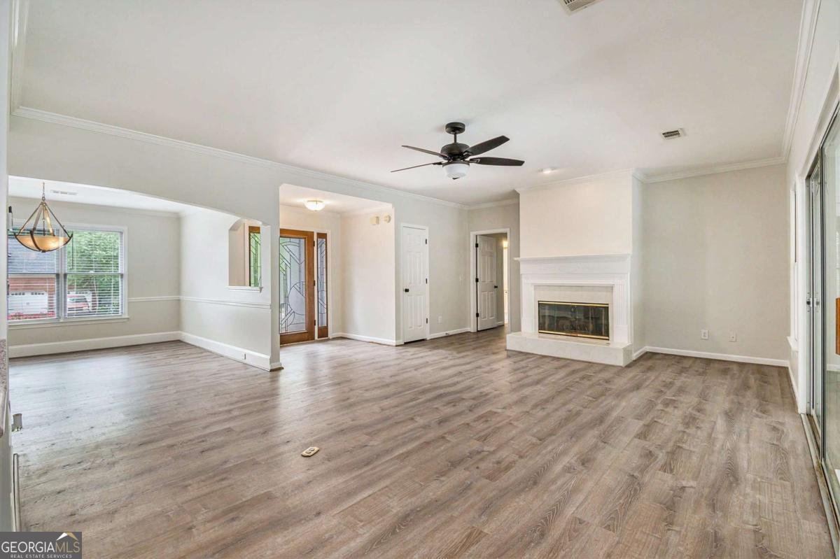 703 Kirkwood Circle Woodstock - 9