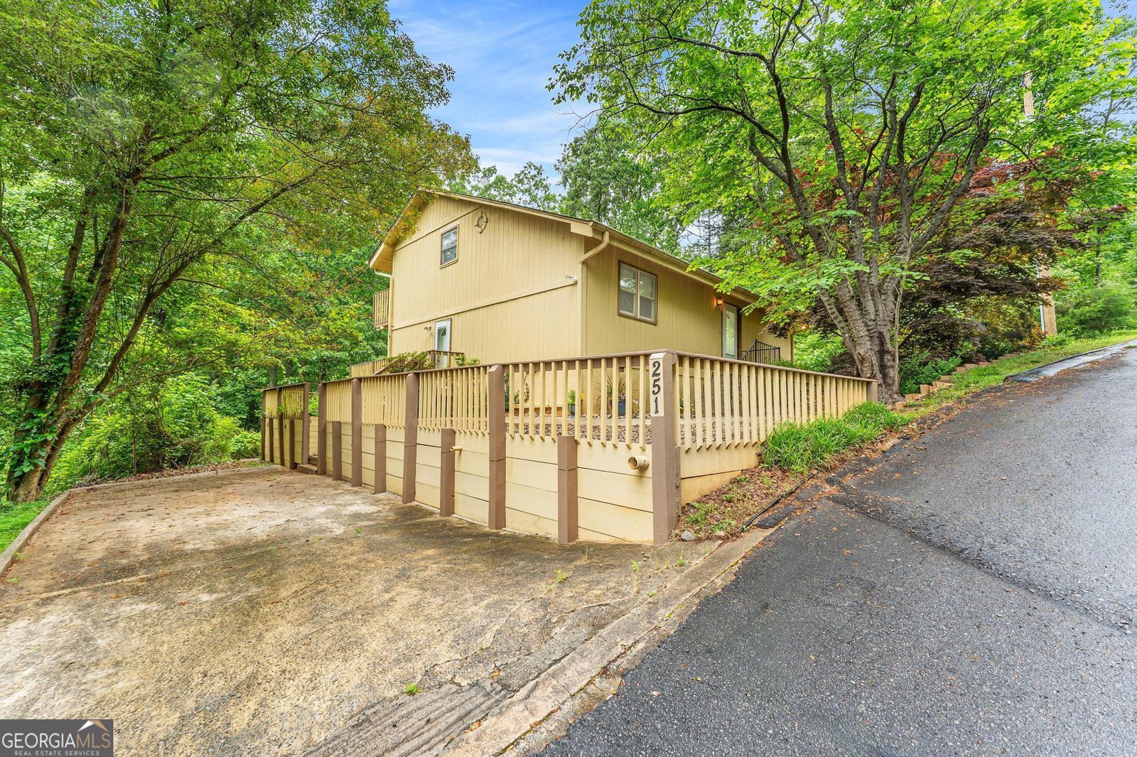 251 Cherokee Drive Fair Play - 1