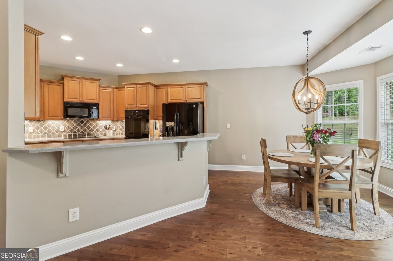 2305 HAWTHORNE Trace Monroe - 29