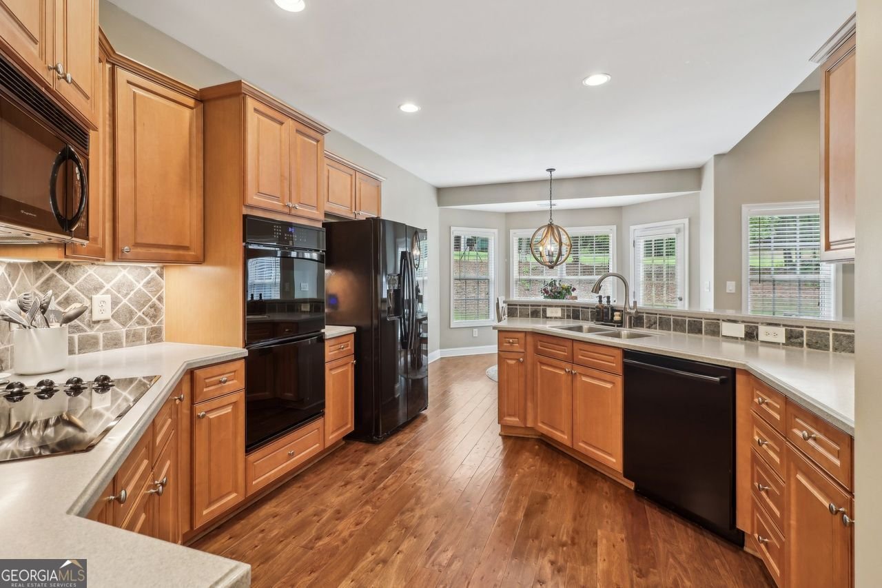 2305 HAWTHORNE Trace Monroe - 31