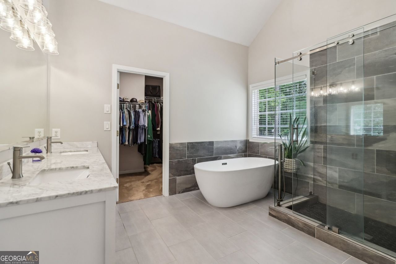 2305 HAWTHORNE Trace Monroe - 40