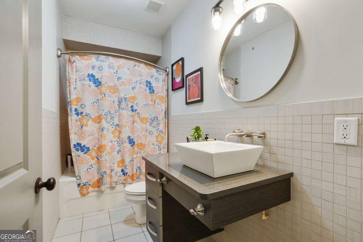 1300 Dekalb Avenue Atlanta - 19