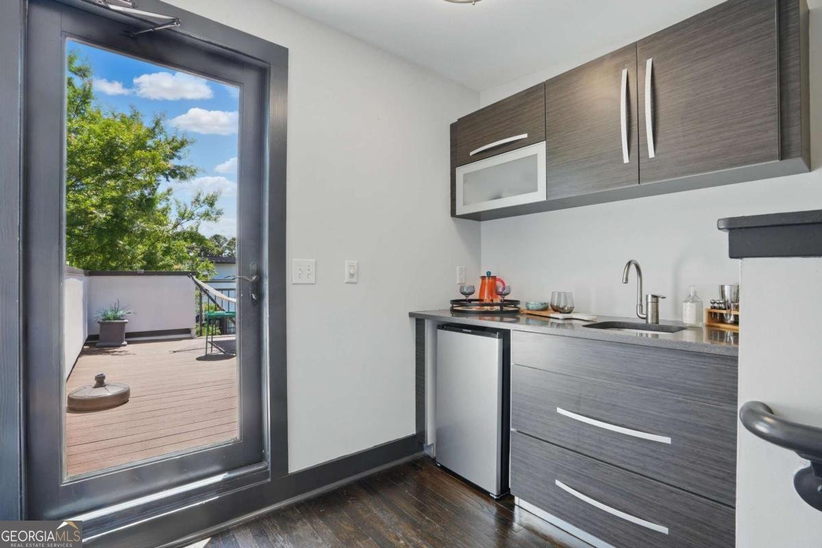 1300 Dekalb Avenue Atlanta - 20
