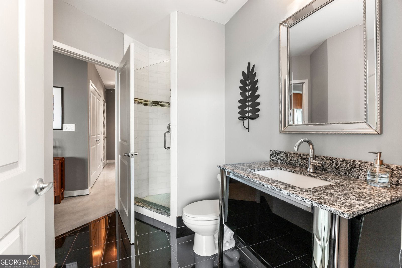 943 Peachtree Street Atlanta - 25