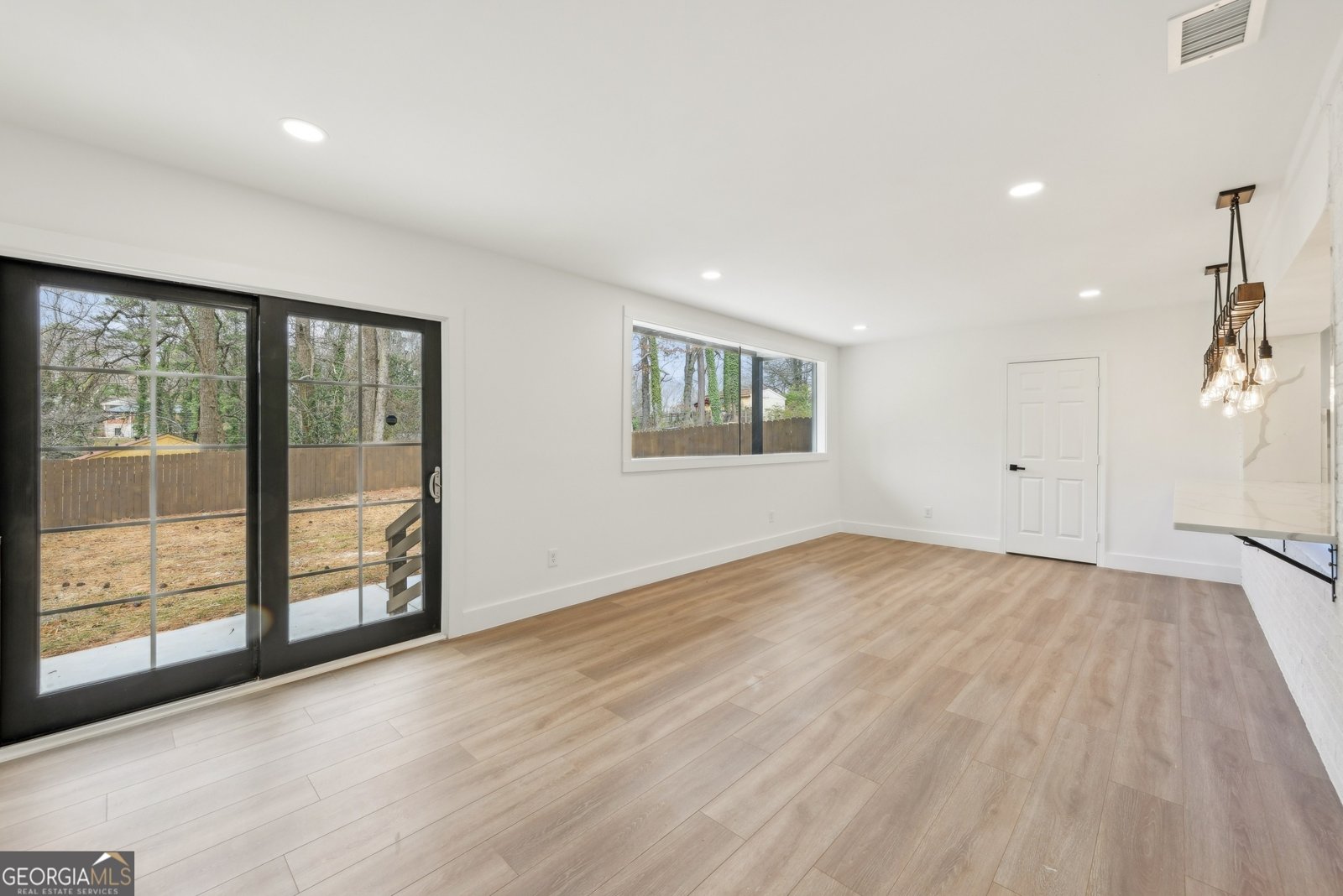 1355 Lockwood Drive Atlanta - 13
