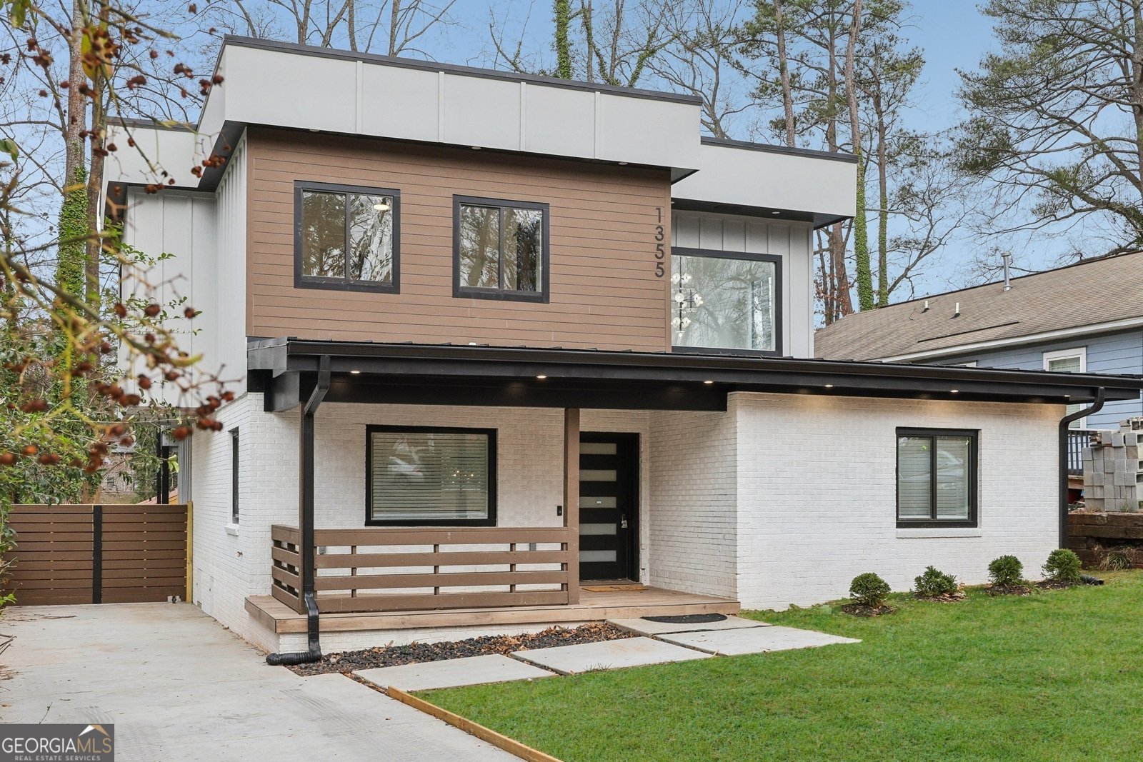 1355 Lockwood Drive Atlanta - 2