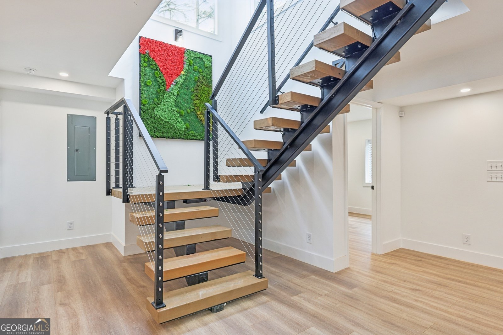 1355 Lockwood Drive Atlanta - 23