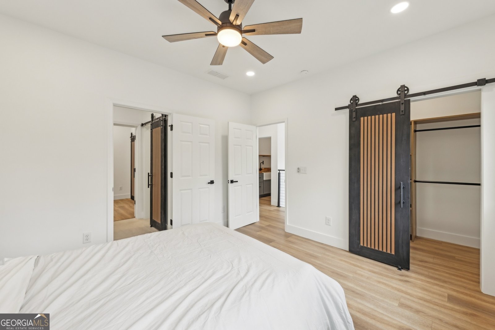 1355 Lockwood Drive Atlanta - 28