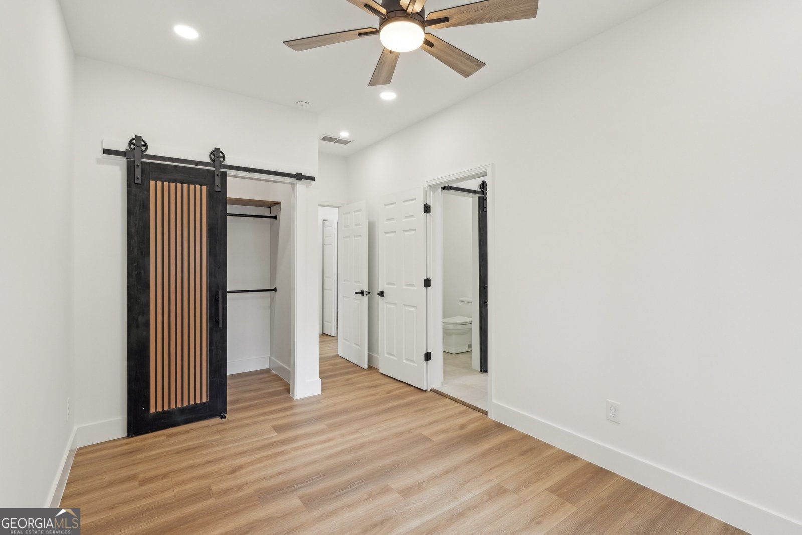 1355 Lockwood Drive Atlanta - 32
