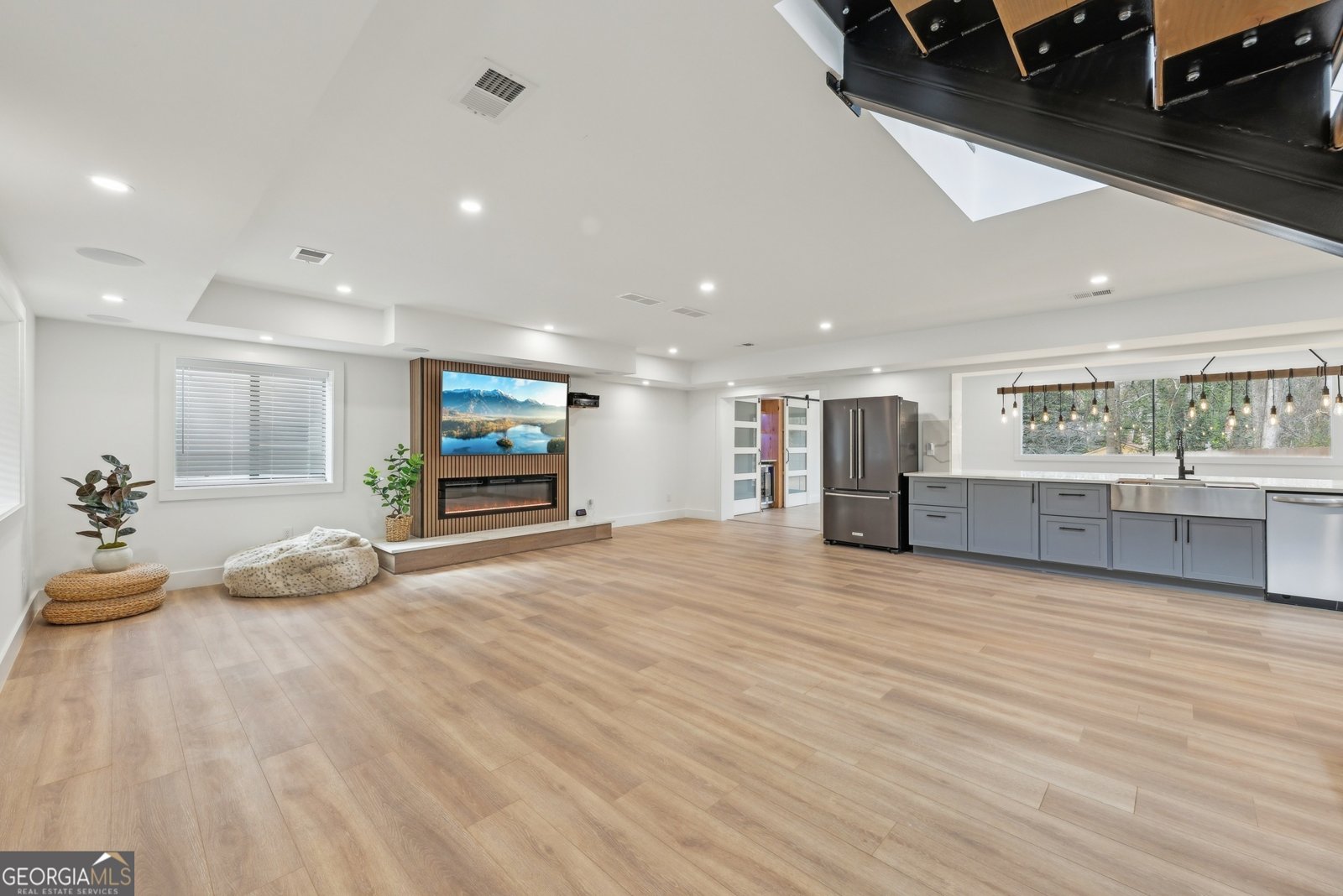 1355 Lockwood Drive Atlanta - 5