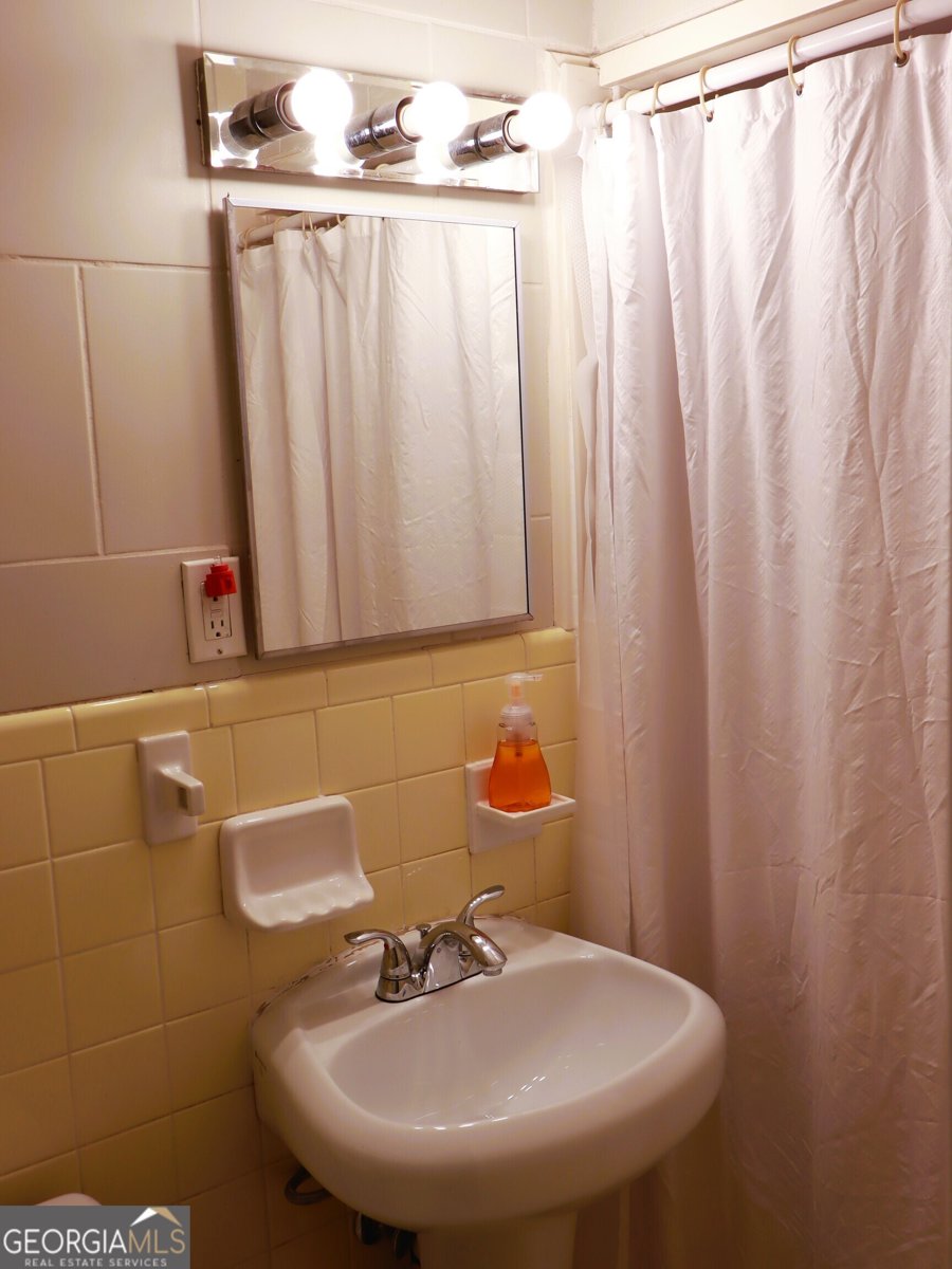 1315 Walston Street Dalton - 29