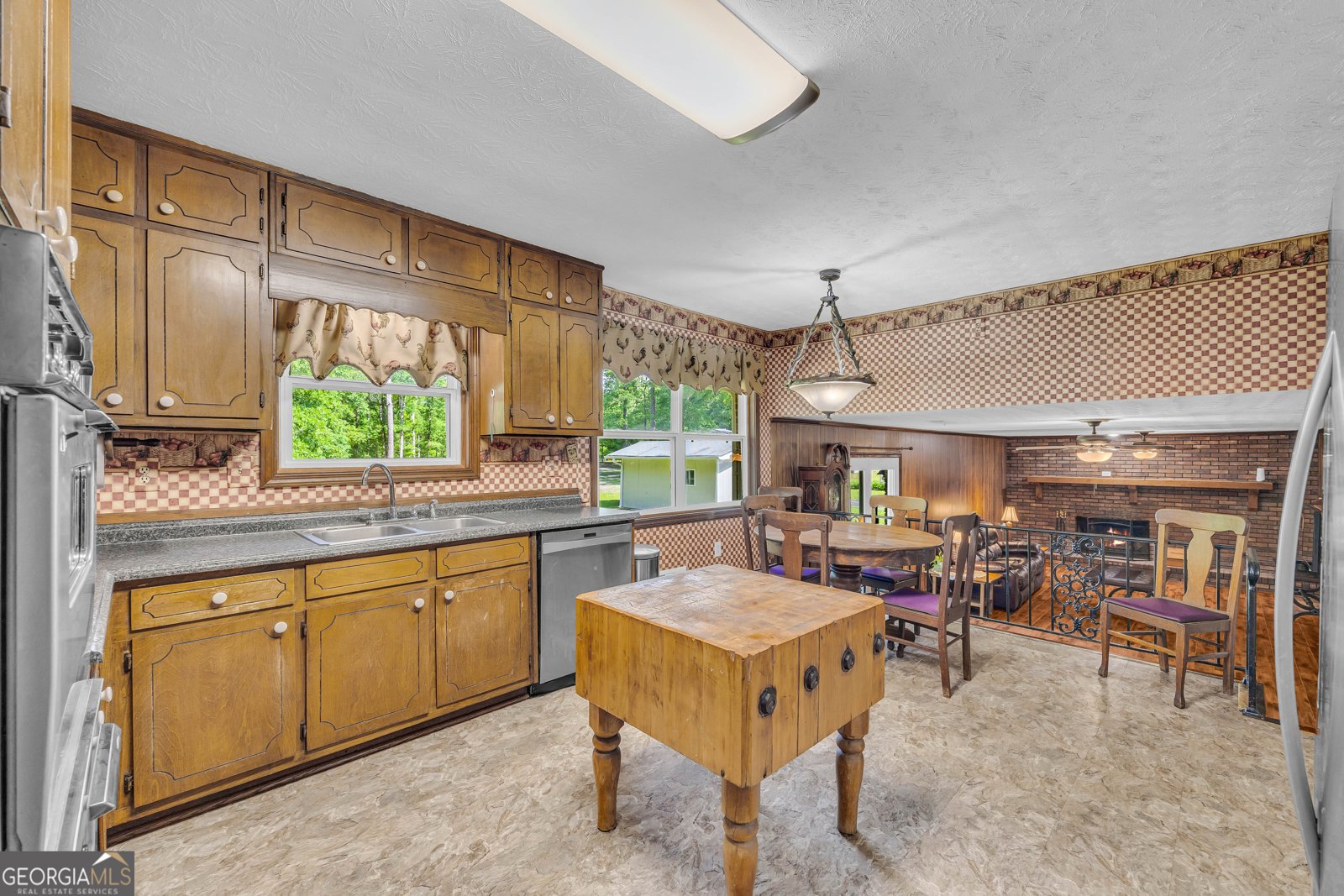 6023 Highway 20 Covington - 23