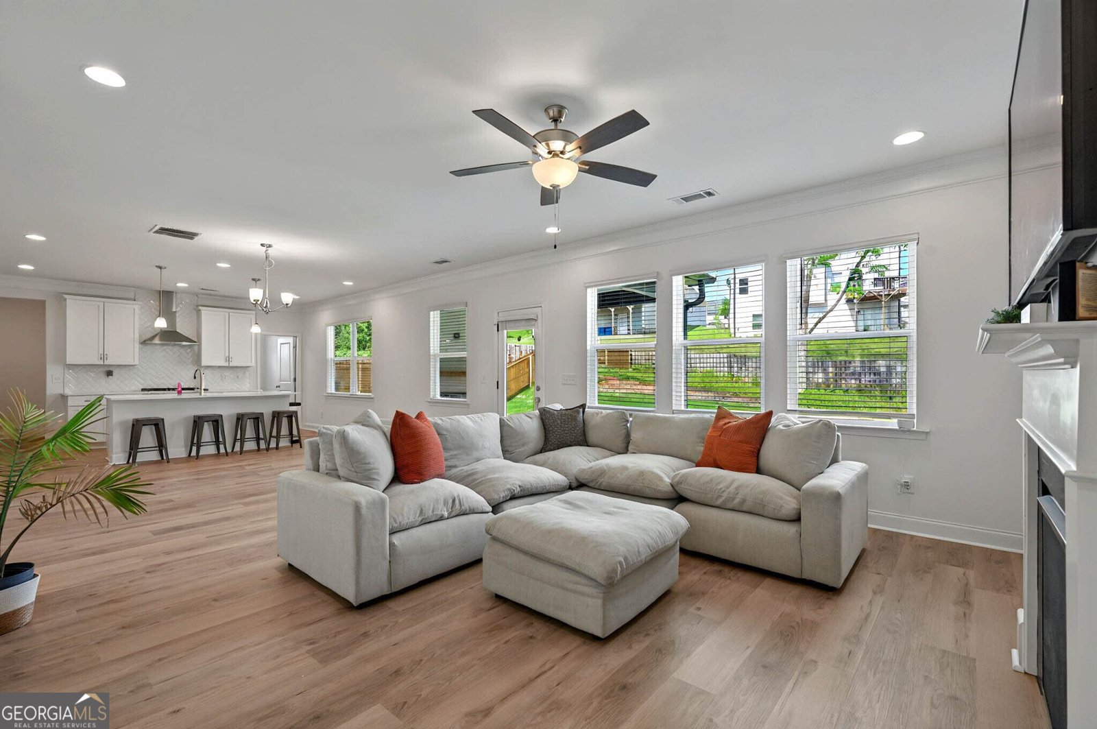 5350 Woodline View Circle Hoschton - 5