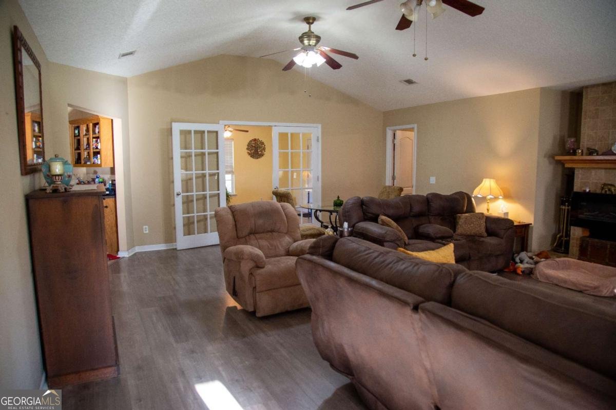 1351 Old Screven Road Jesup - 3