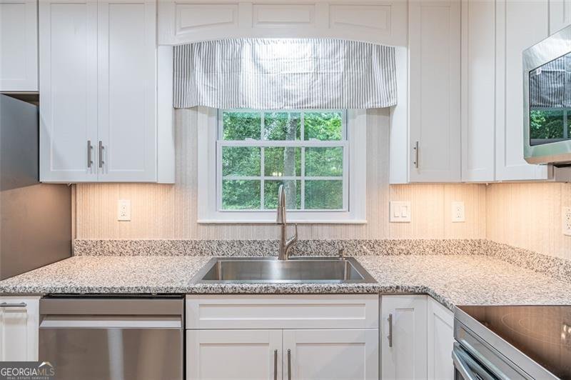 4171 WHISPERING FOREST Court Lilburn - 16
