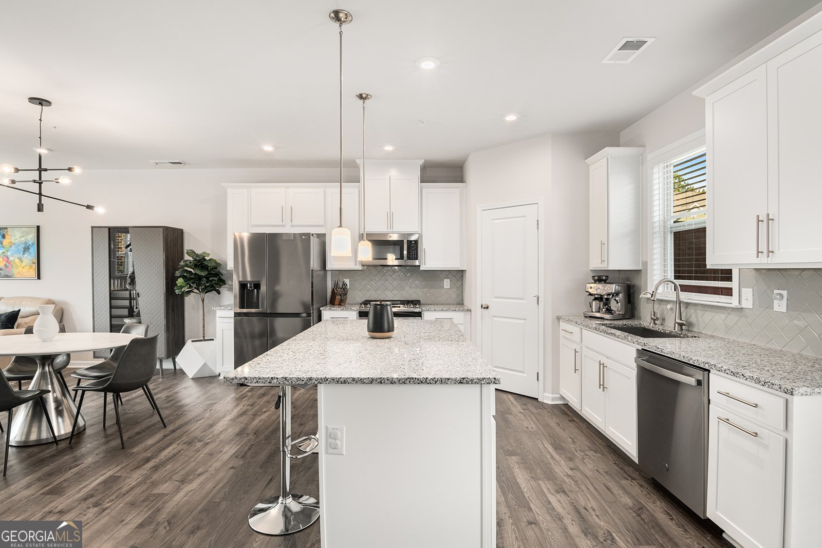 1590 Ridgebrook Downs Mableton - 1