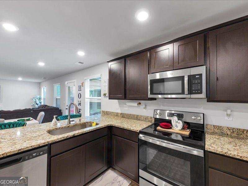 201 KINGFISHER Walk Covington - 14
