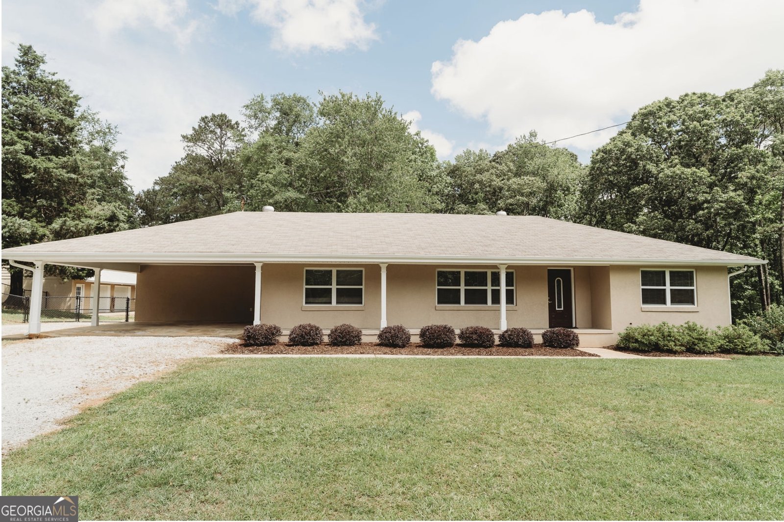 8394 Banks Mill Road Douglasville - 1