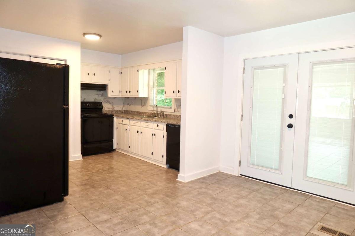 579 Kenridge Circle Stone Mountain - 15