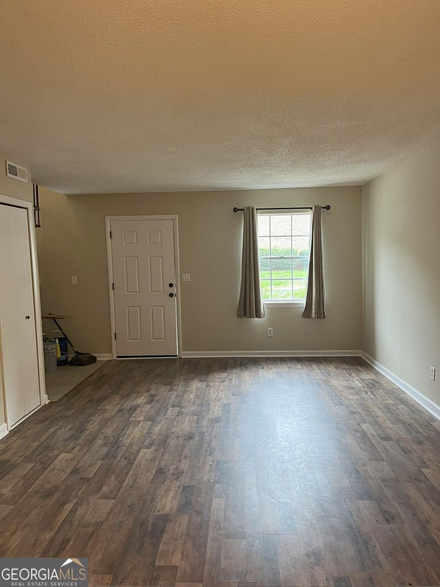 4701 Flat Shoals Road Union City - 2