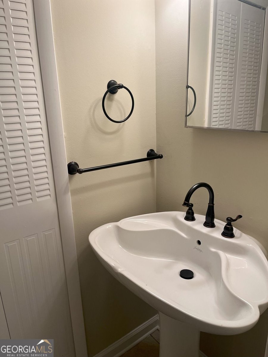 4701 Flat Shoals Road Union City - 8