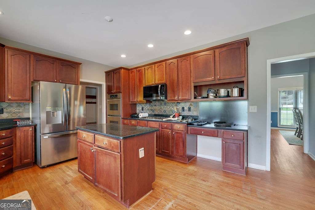 1663 Willow Way Woodstock - 11