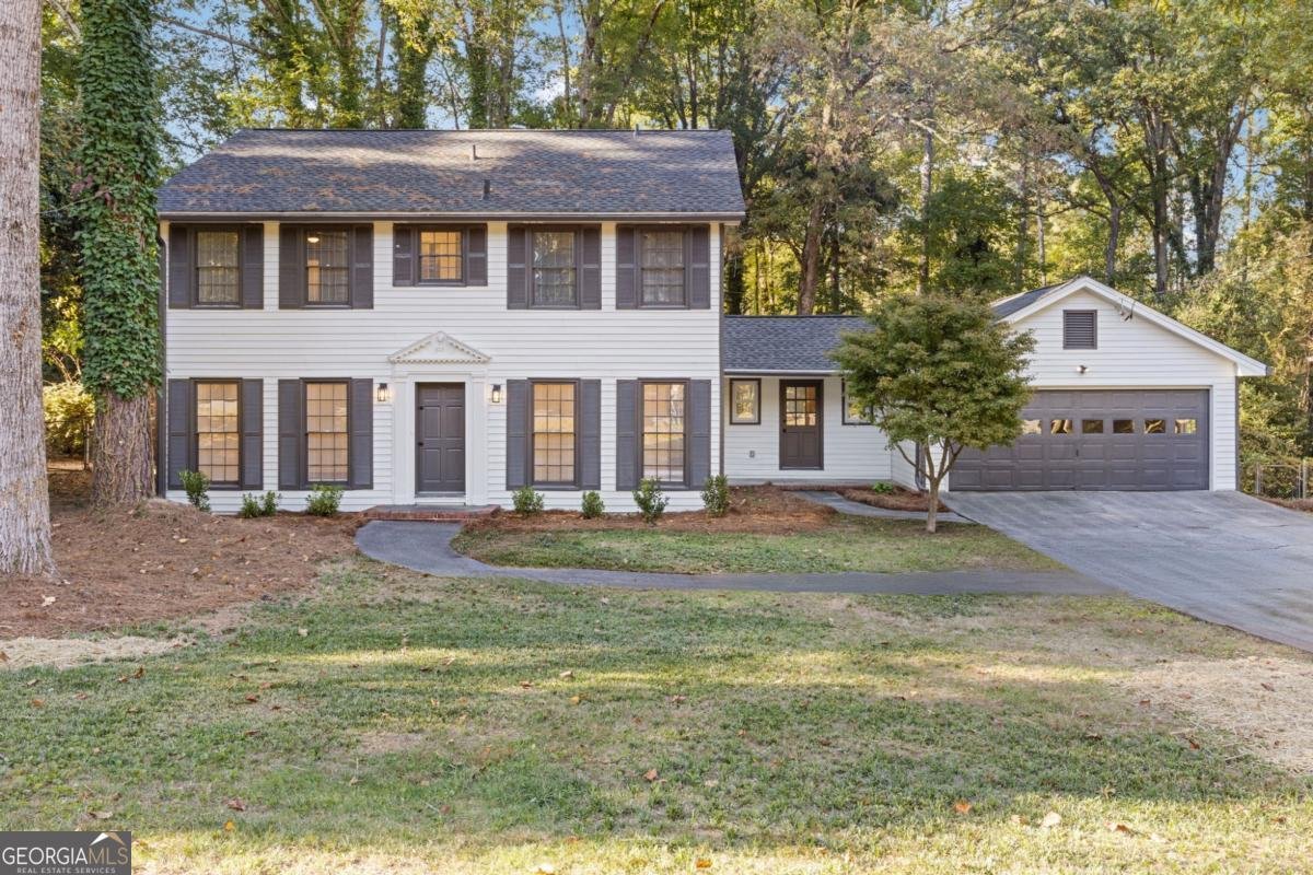 4045 White Oak Lane Lilburn - 1