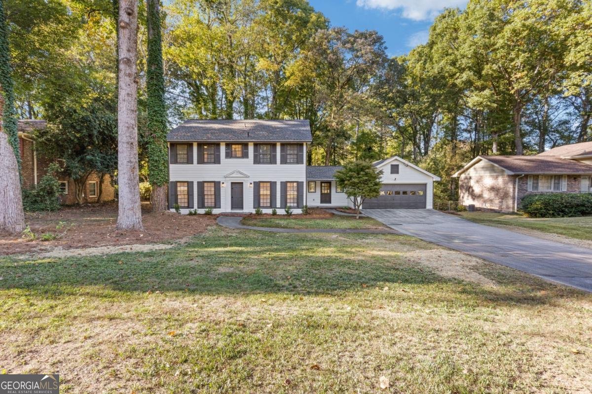 4045 White Oak Lane Lilburn - 2