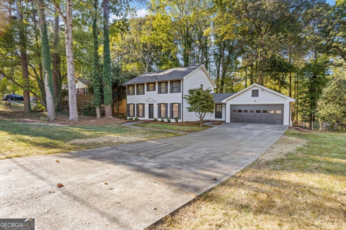 4045 White Oak Lane Lilburn - 4